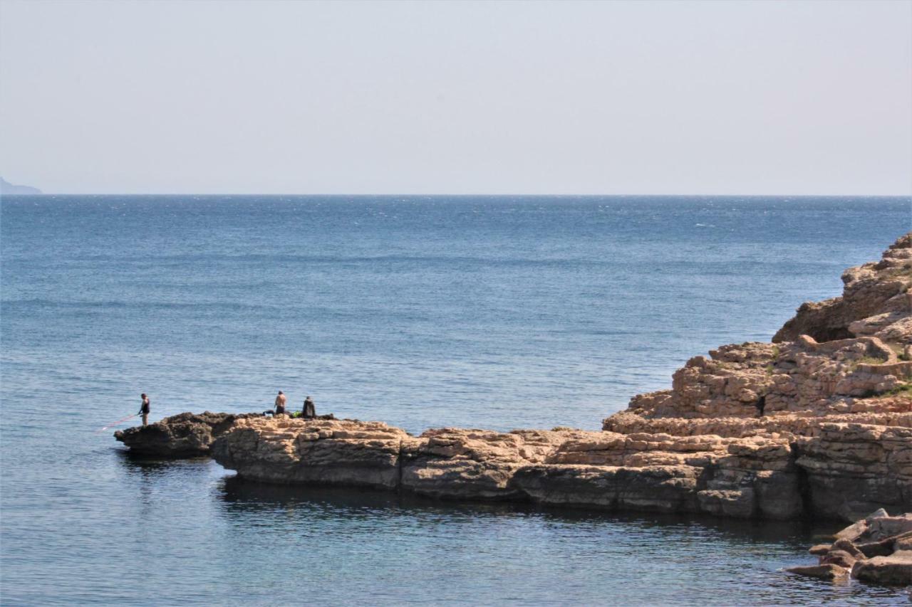 Llevant L' Escala Exterior foto